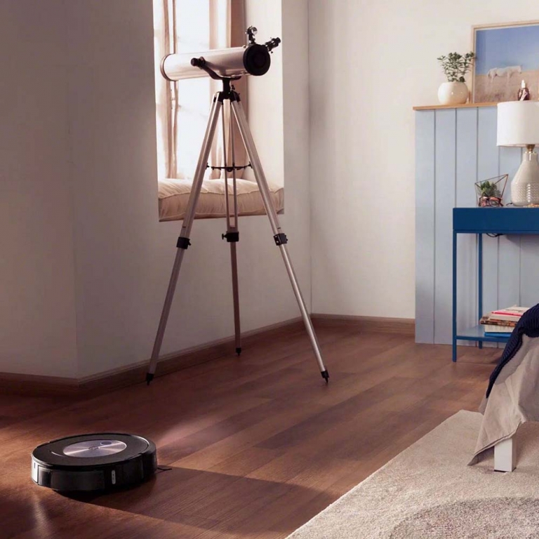 iRobot Roomba Combo j7 (c7158) robotski usisivač i brisač